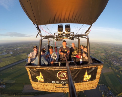 Ballonvaart met Licor43 van Houten naar Ravenswaaij